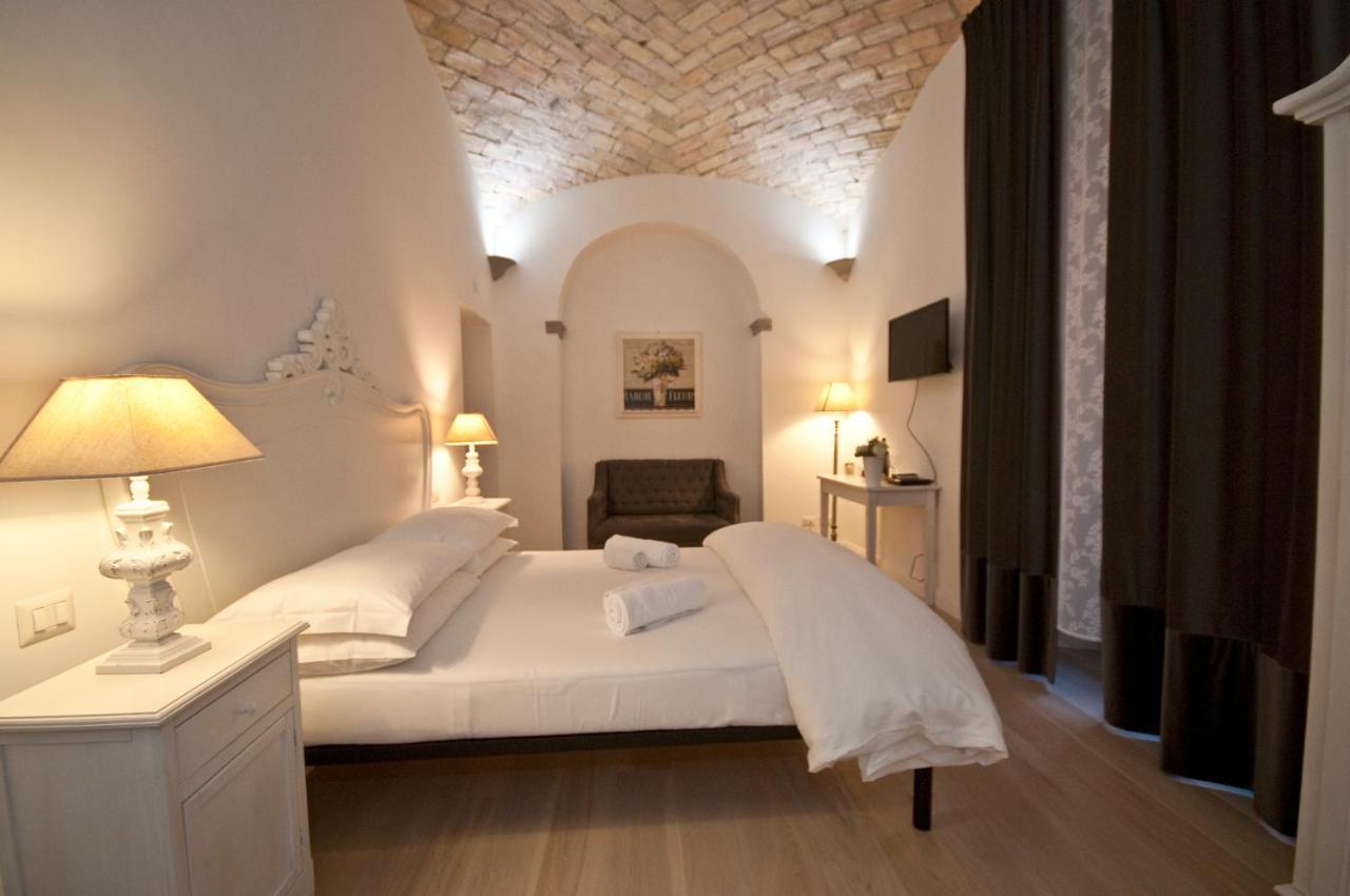 B&B La Finestra Sul Colosseo Roma Exterior foto